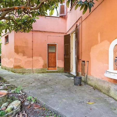 Lägenhet Joivy Sunny Flat Near The Rapallo