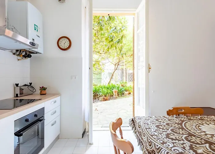 Appartement Joivy Sunny Flat Near The