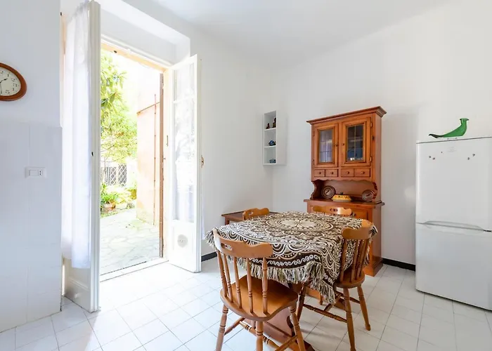 Appartement Joivy Sunny Flat Near The